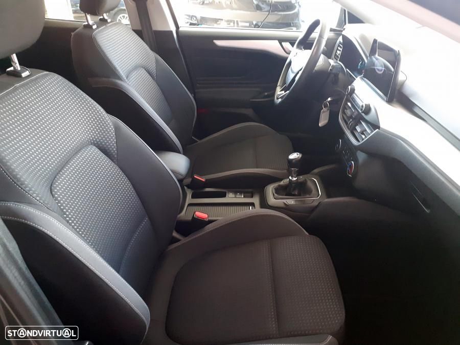 Ford Focus SW 1.5 TDCi EcoBlue Business - 27