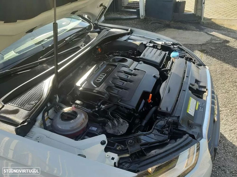 Audi A3 Sportback 1.6 TDI Advance Ultra - 28