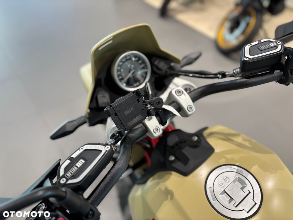 BMW R - 7