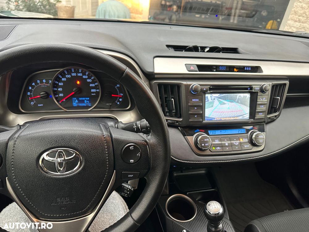 Toyota RAV4 2.0 D-4D 4WD Comfort - 4