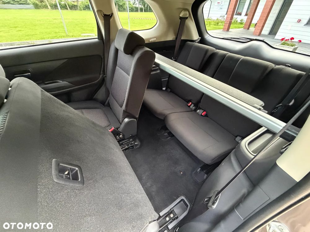 Mitsubishi Outlander 2.2 DI-D 4WD Invite - 15