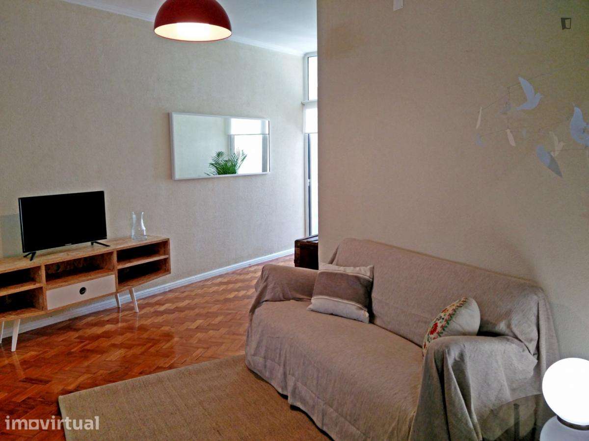 Apartamento com 3 quartos - localizado em Princípe Real Lisbon - Grande imagem: 4/13