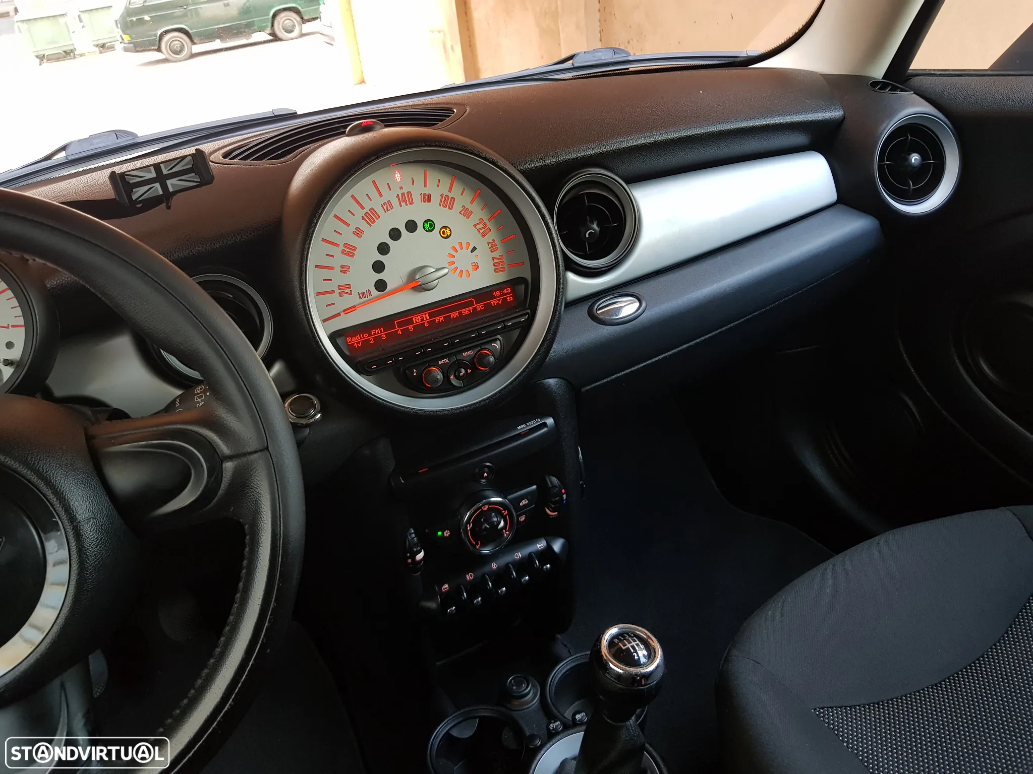 MINI 3 Portas One D - 45