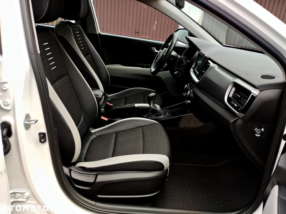 Kia Stonic - 18