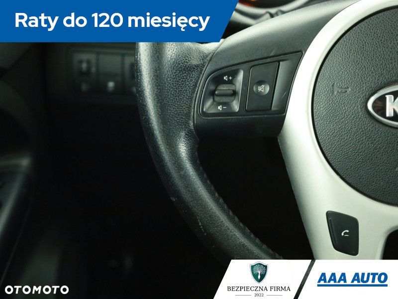 Kia Venga - 16