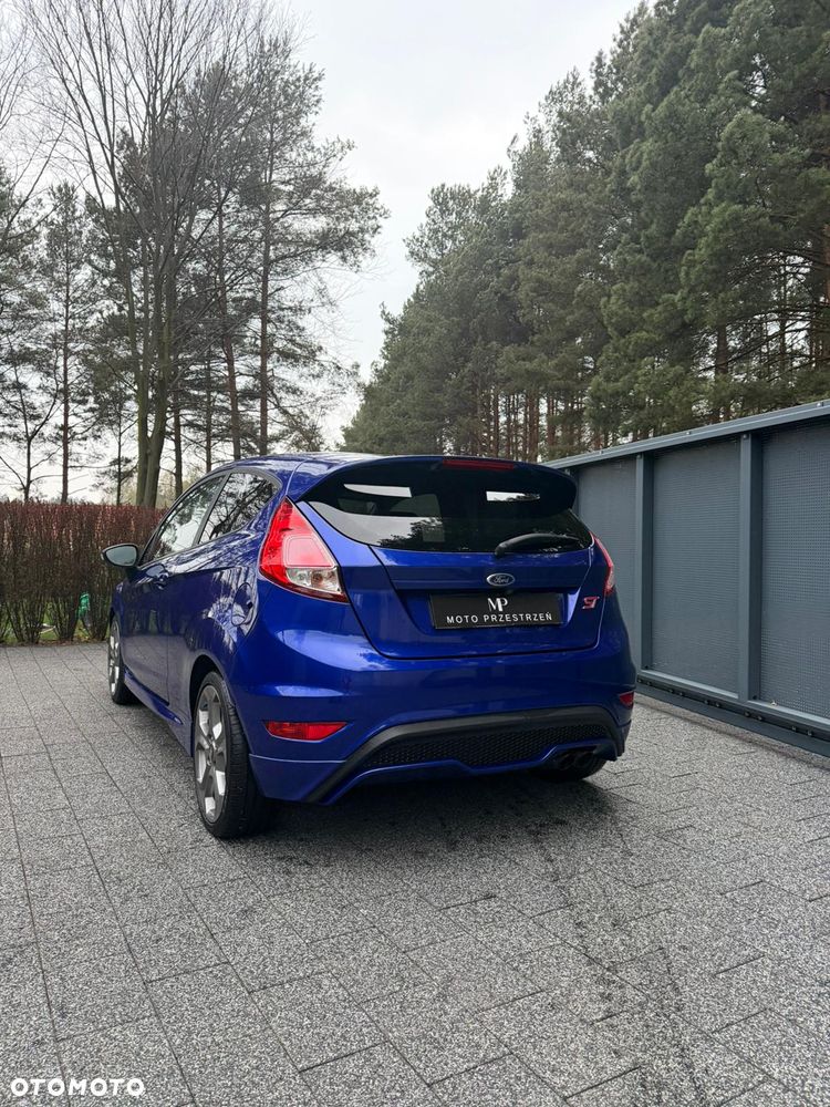 Ford Fiesta 1.6 EcoBoost ST - 27