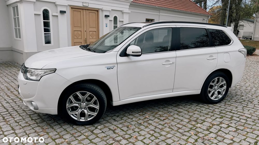 Mitsubishi Outlander 2014 photo 3