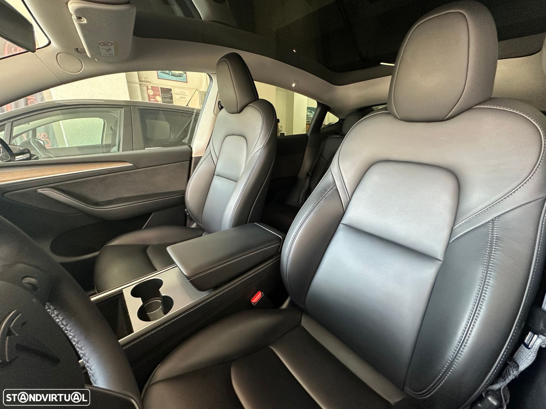 Tesla Model Y Long Range Tração Integral - 17