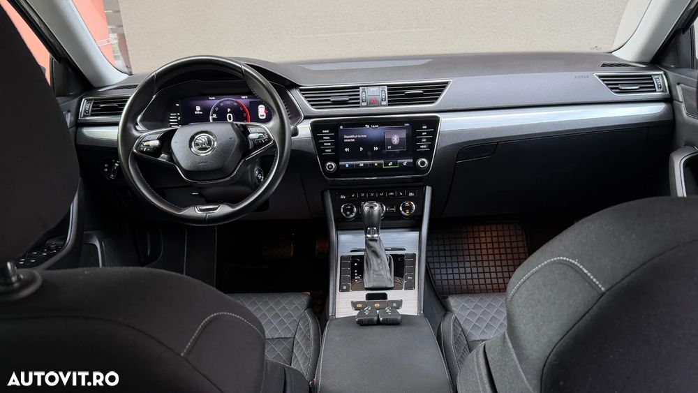 Skoda Superb Combi 2.0 TDI DSG Ambition - 18