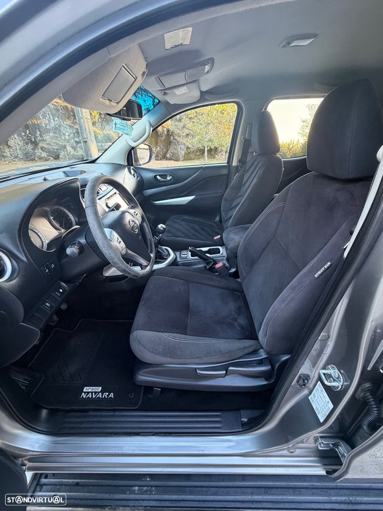 Nissan Navara 2.3 dCi CD 4WD N-Connecta Navi+Barras - 13