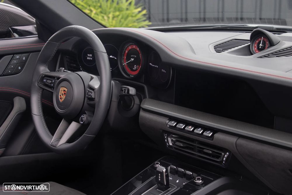 Porsche 911 (992) Targa 4 GTS PDK - 36