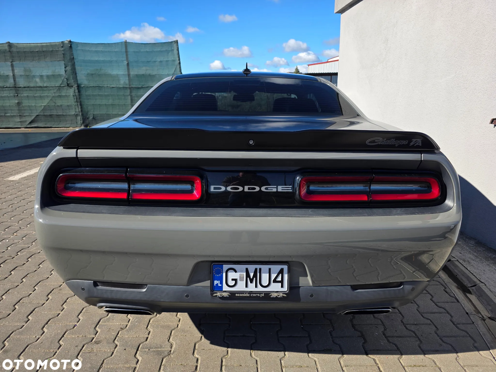 Dodge Challenger - 7