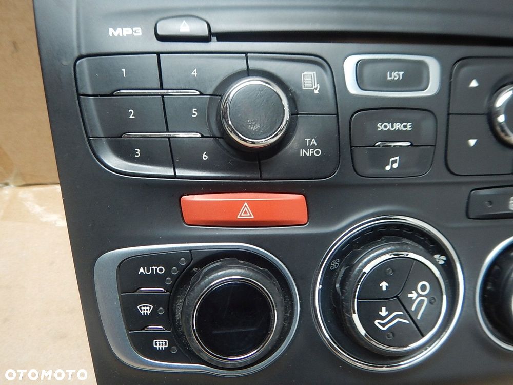 panel sterowania nawiewu citroen c4 ii 9675882277 - 3