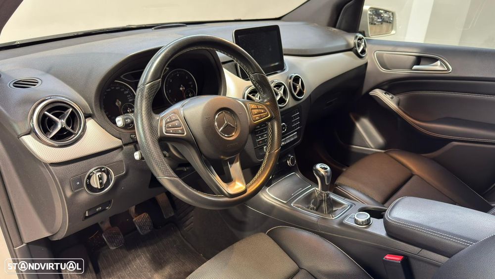 Mercedes-Benz B 180 d Urban - 13