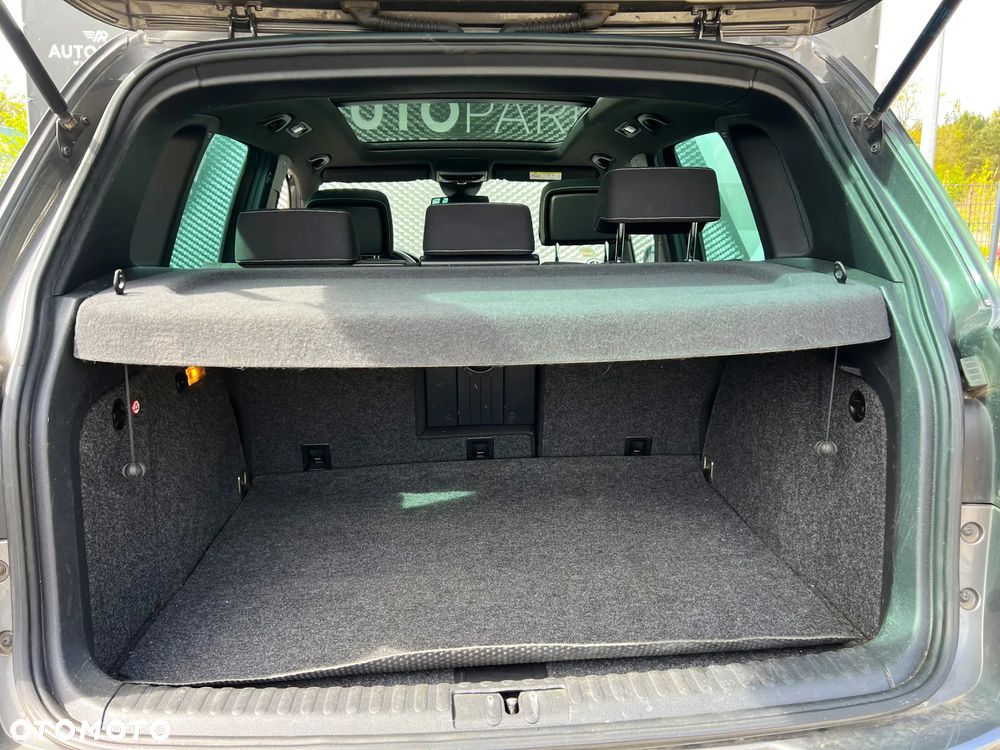 Volkswagen Tiguan - 19