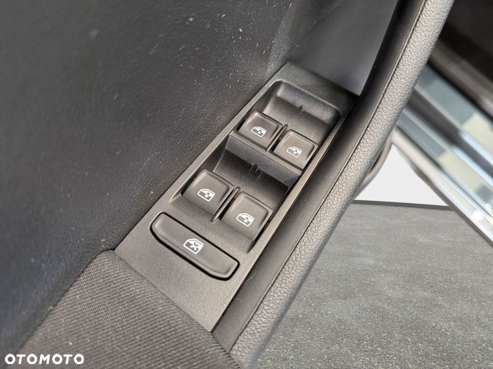 Skoda Fabia 1.0 TSI Ambition - 17