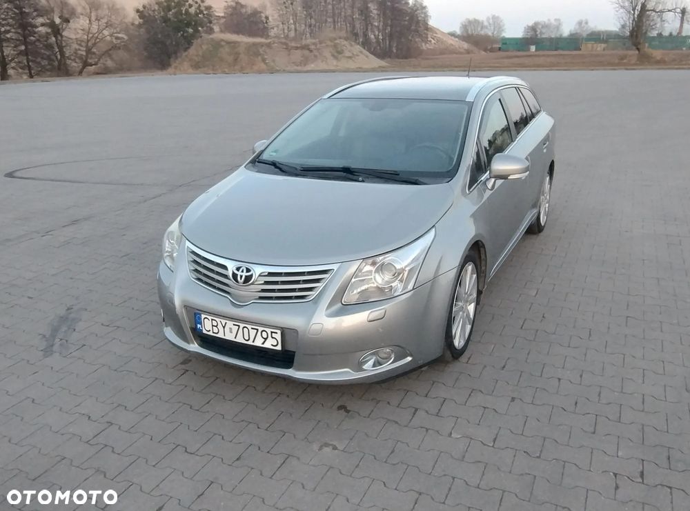 Toyota Avensis Combi 2.0 Multidrive S Executive - 1