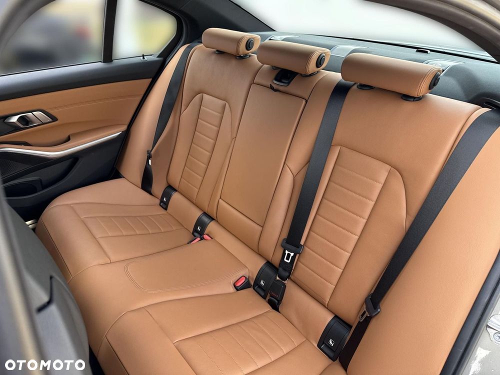 BMW Seria 3 M340d xDrive mHEV sport - 9