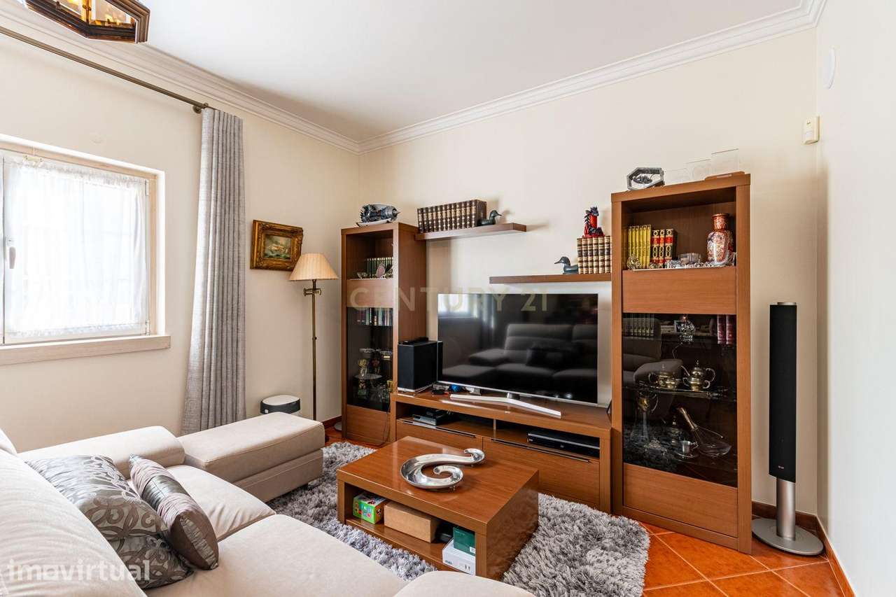 MORADIA T4 - SANTARÉM - Conforto, Elegância e Funcionalidade - Grande imagem: 3/60