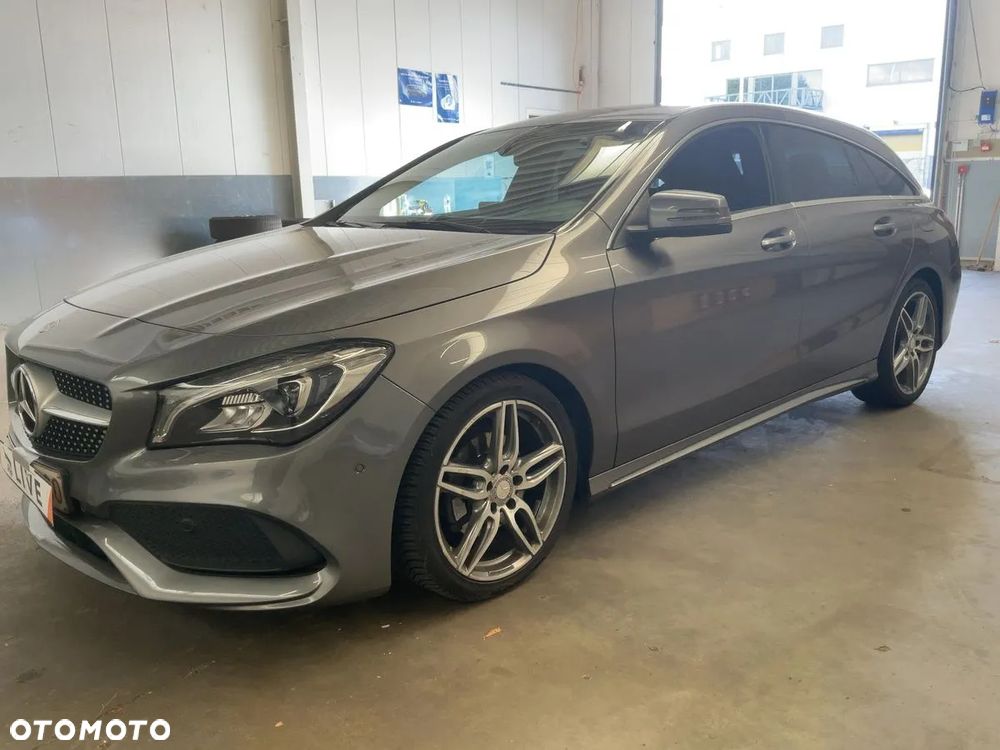 Mercedes-Benz CLA Shooting Brake 180 AMG Line - 5
