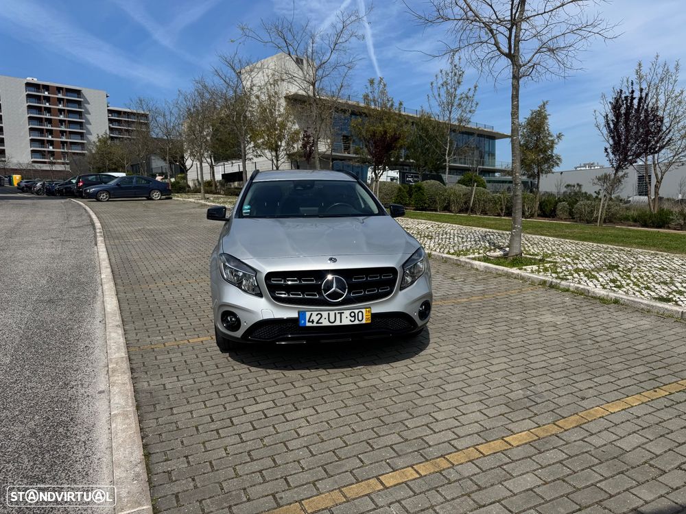Mercedes-Benz CLA 200 d Shooting Brake Urban Aut. - 1