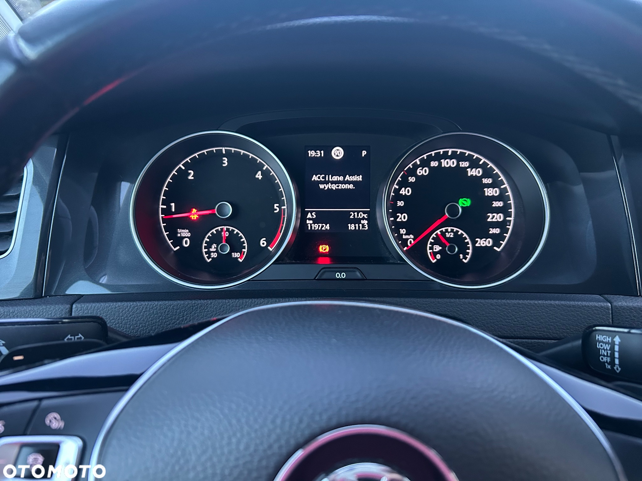 Volkswagen Golf 2.0 BlueTDI DSG Highline - 31