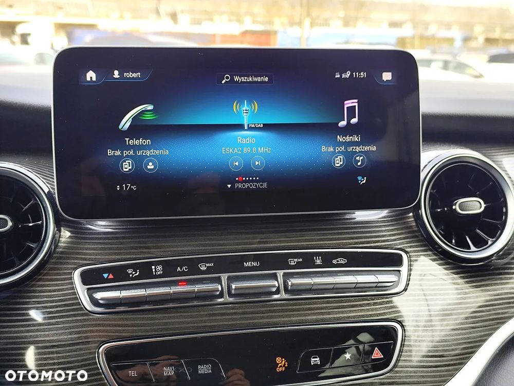 Mercedes-Benz Klasa V 300 d Extralang 4Matic 9G-TRONIC Avantgarde - 25