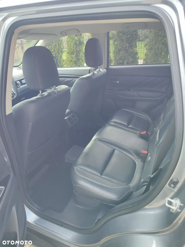 Mitsubishi Outlander 2.0 2WD CVT Active - 25