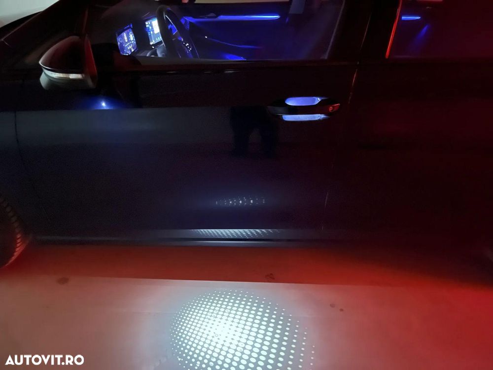 Volkswagen Golf 2.0 TDI SCR DSG Life - 27