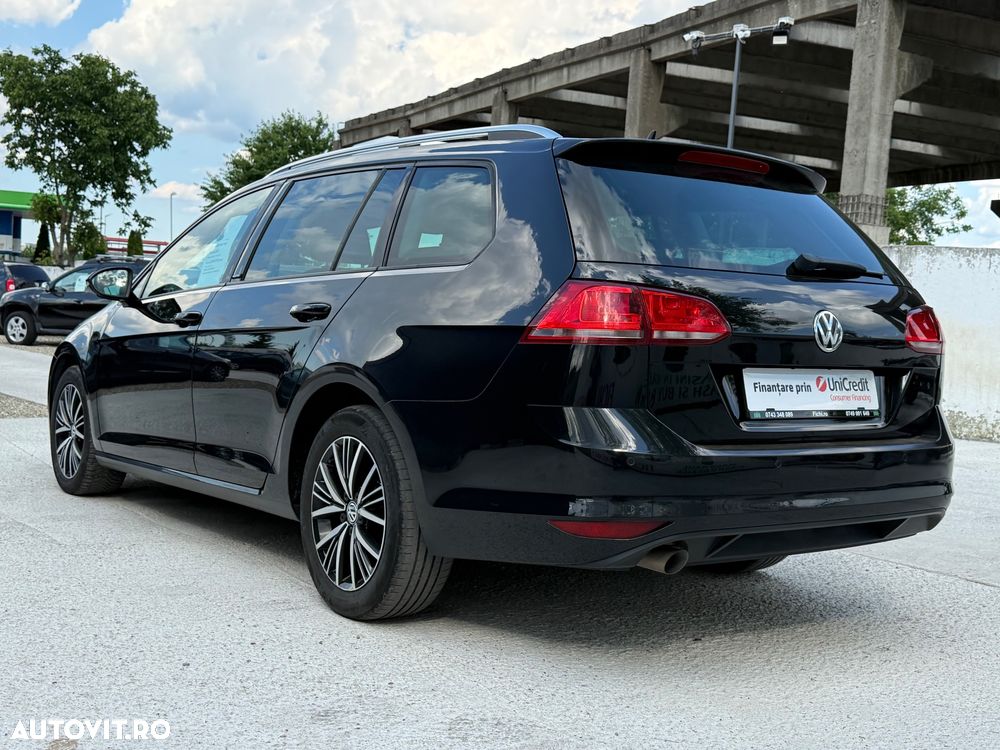 Volkswagen Golf 1.6 TDI Highline - 4