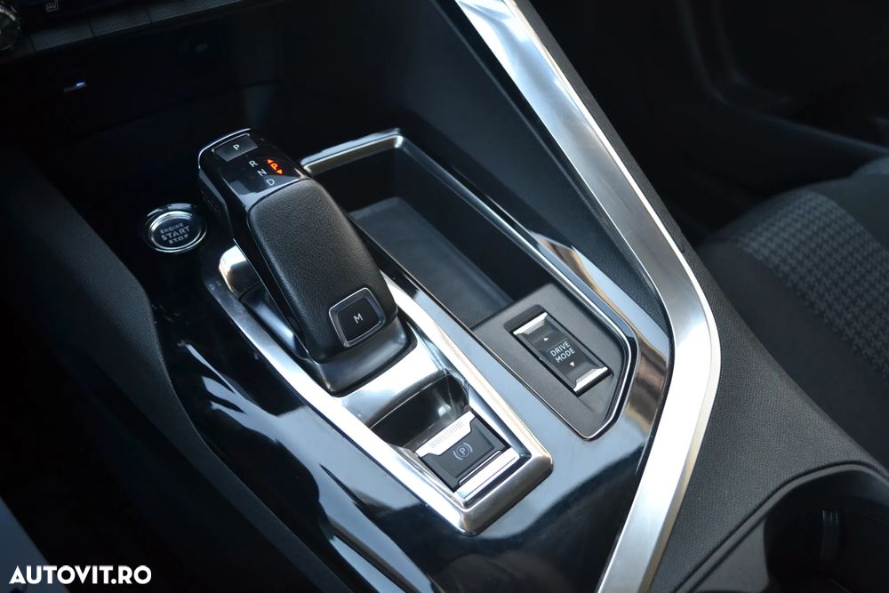 Peugeot 3008 1.5 BlueHDI 130 EAT8 Active Pack - 20