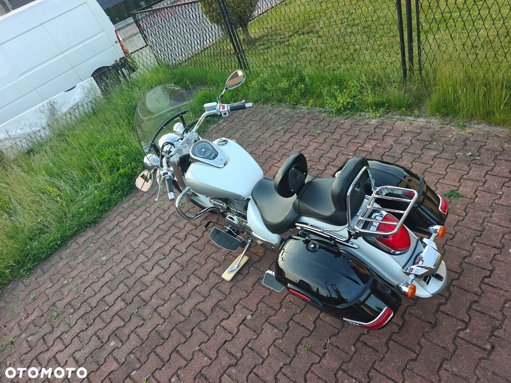 Suzuki Intruder - 20
