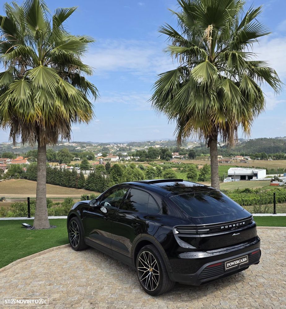 Porsche Macan Electric - 19