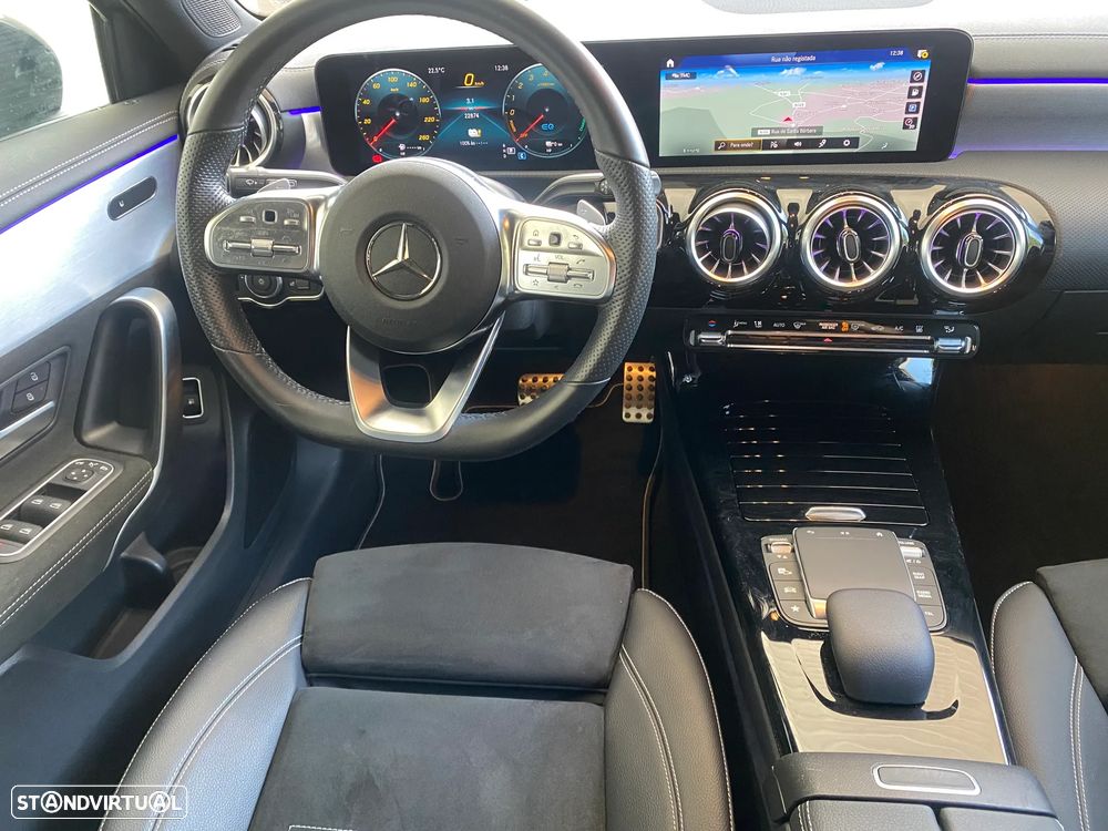 Mercedes-Benz A 250 e AMG Line - 28