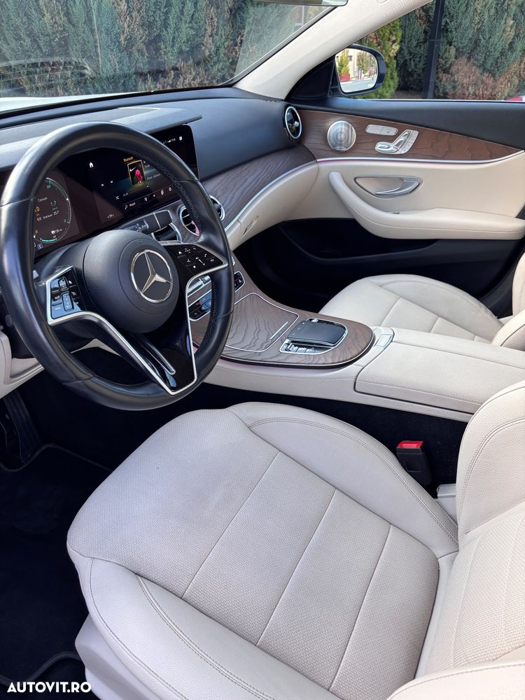 Mercedes-Benz E - 5
