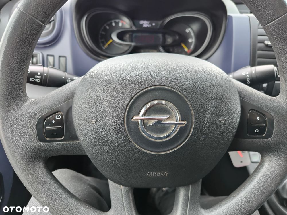 Opel Vivaro - 18