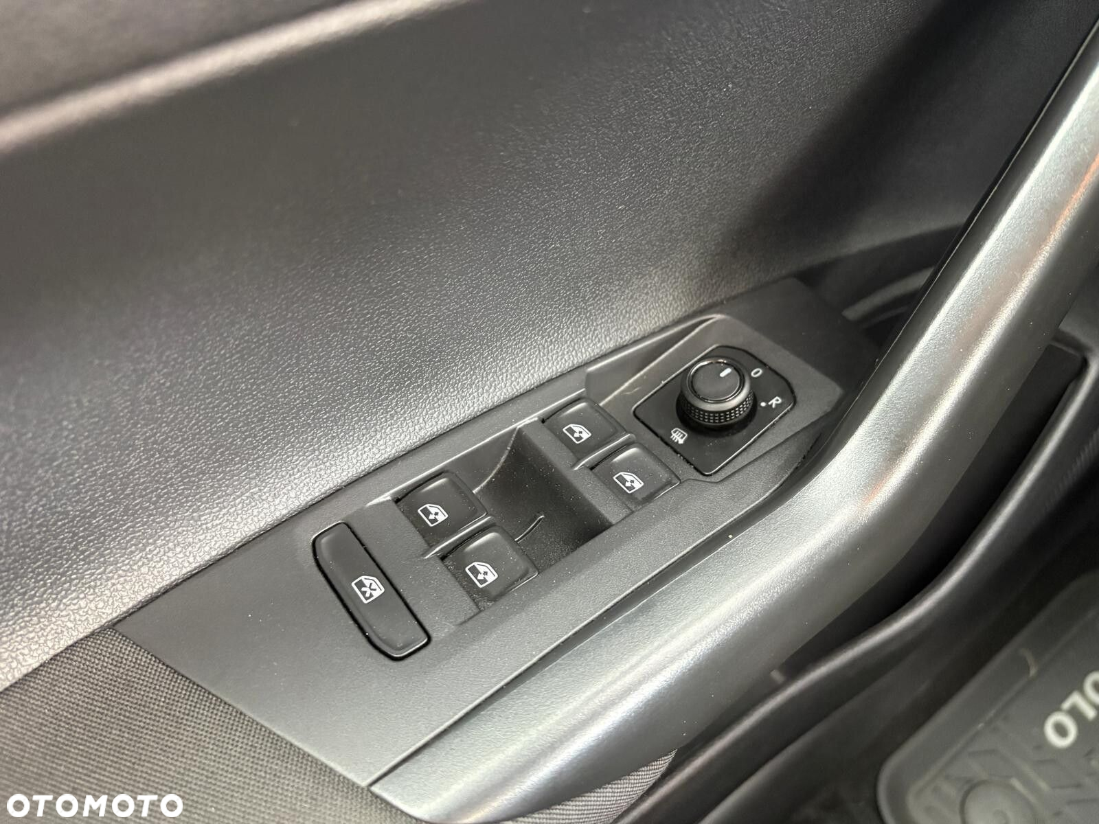 Volkswagen Polo - 24