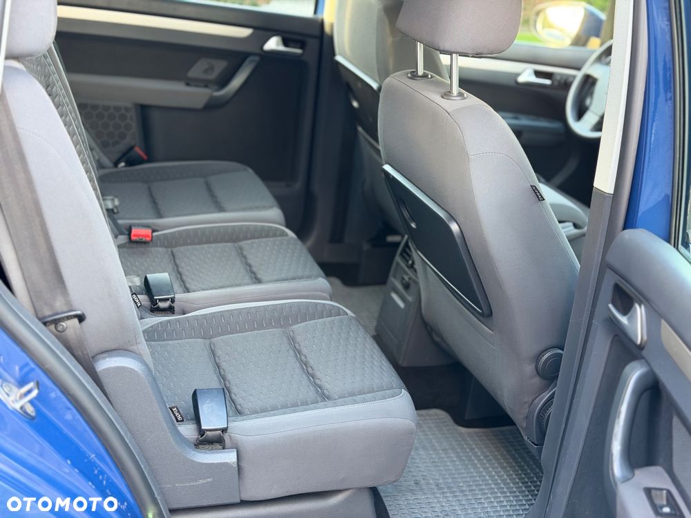 Volkswagen Touran 1.9 TDI Highline - 14