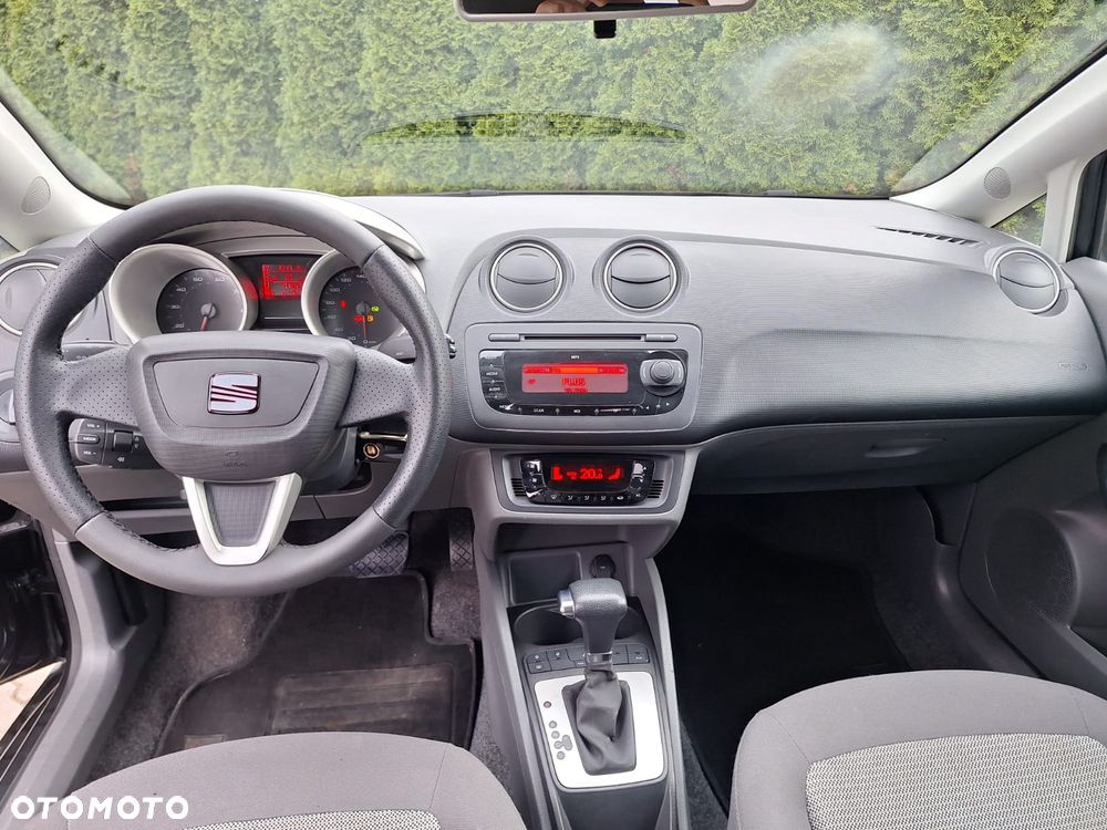 Seat Ibiza 1.6 16V Reference DSG - 10