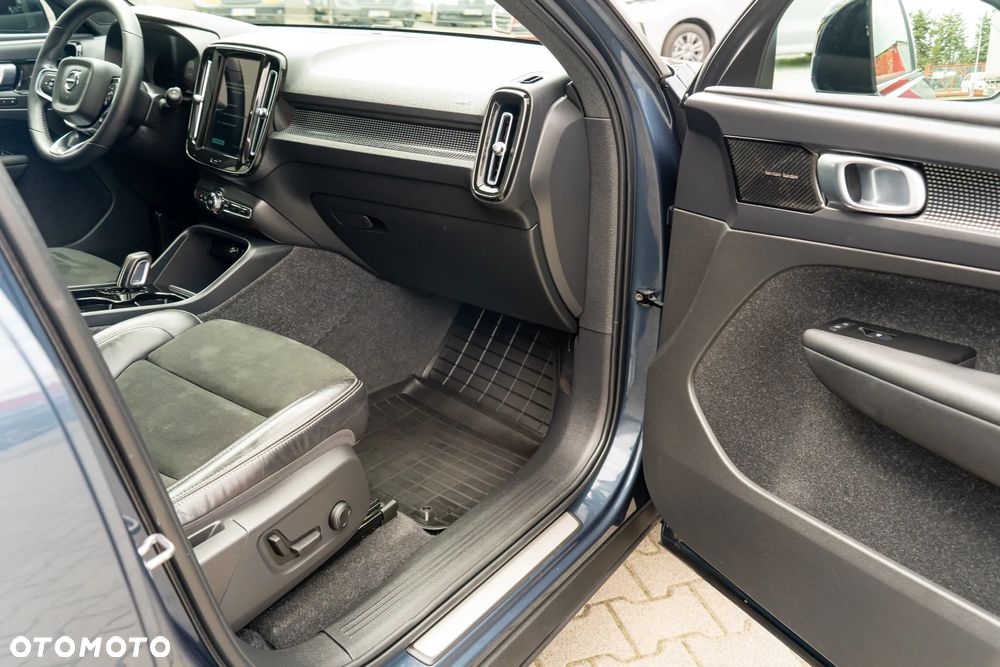 Volvo XC 40 Recharge 78 kWh Twin Motor Plus - 18