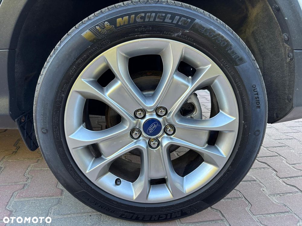 Ford Kuga 2.0 TDCi 4x4 Titanium - 37