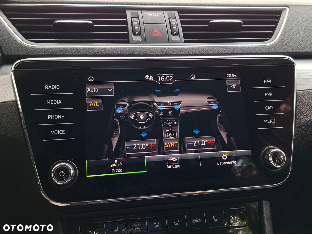 Skoda Superb 1.5 TSI Ambition DSG - 30