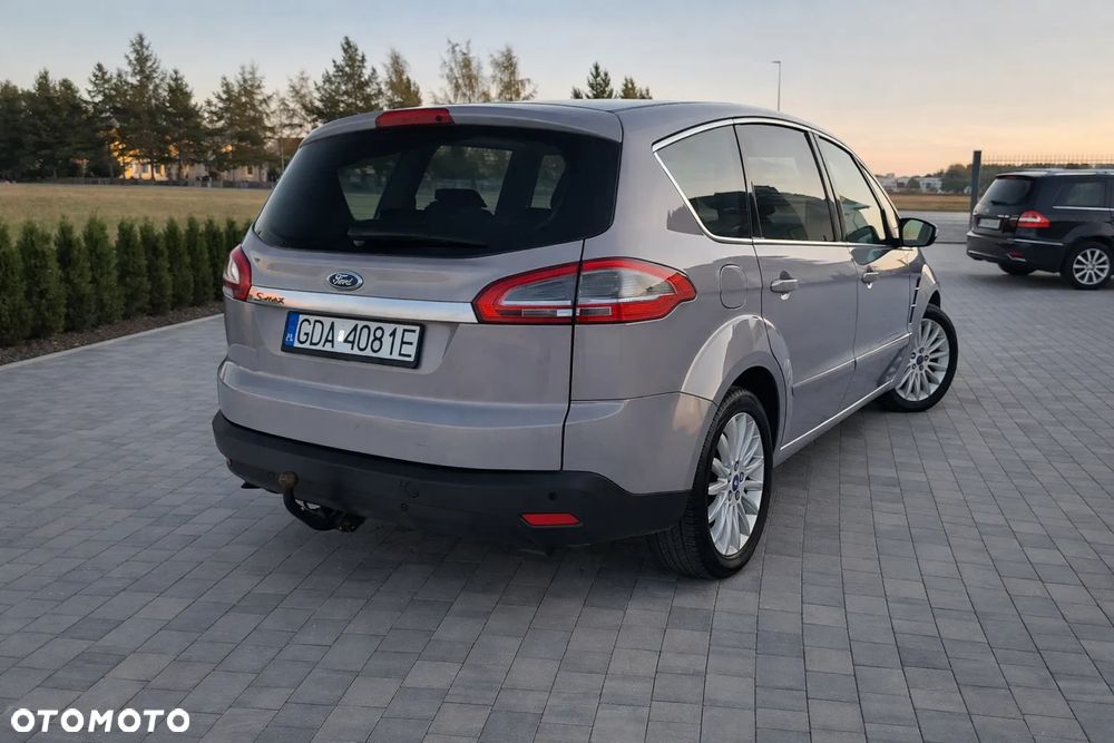 Ford S-Max - 9