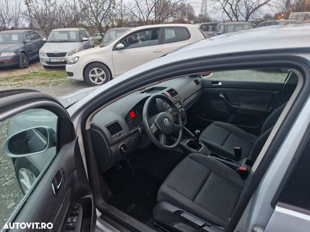 Volkswagen Golf - 3