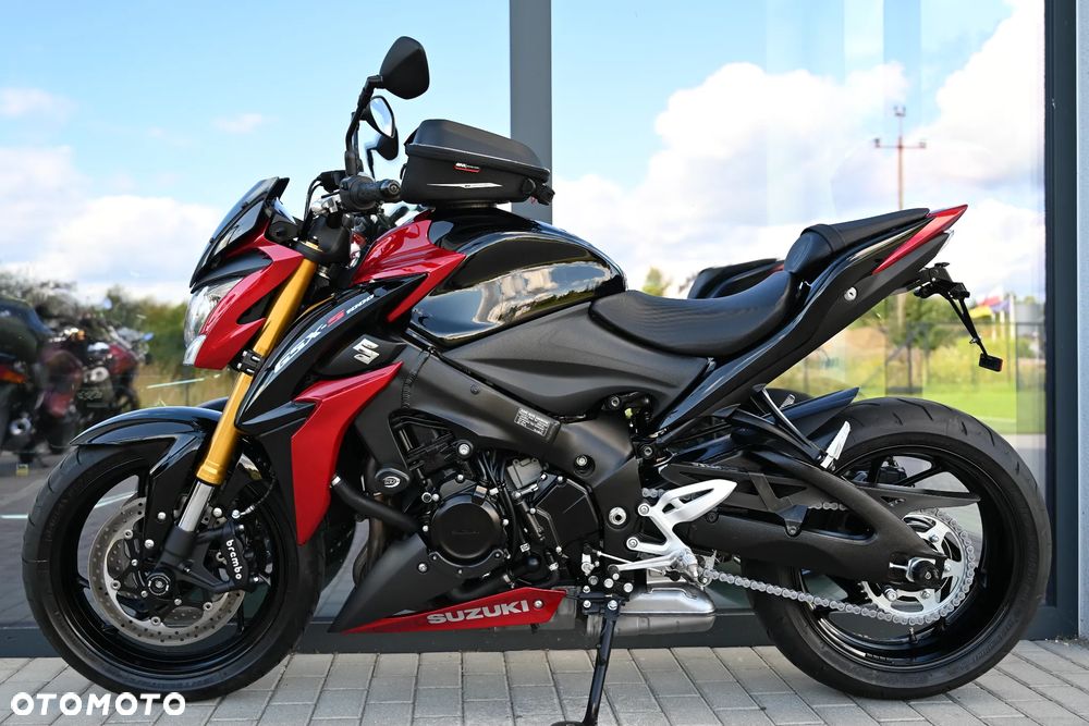 Suzuki GSX 1000 - 2