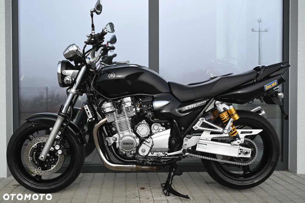 Yamaha XJR - 3