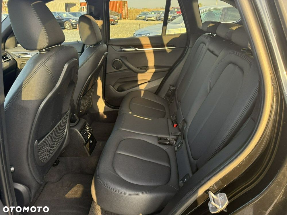 BMW X1 xDrive28i - 10