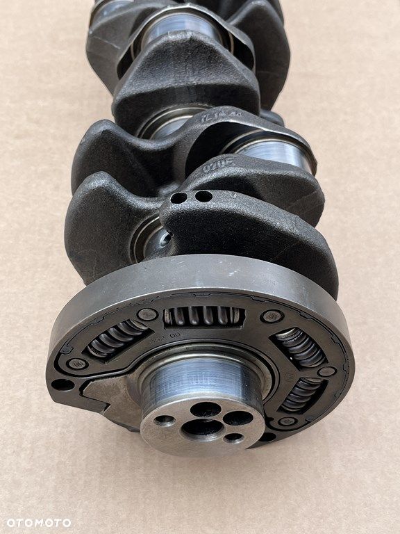 WAŁ KORBOWY SILNIKA TŁOKI VW T5 CARAVELLE MULTIVAN TRANSPORTER TOUAREG 2.5 TDI - 8