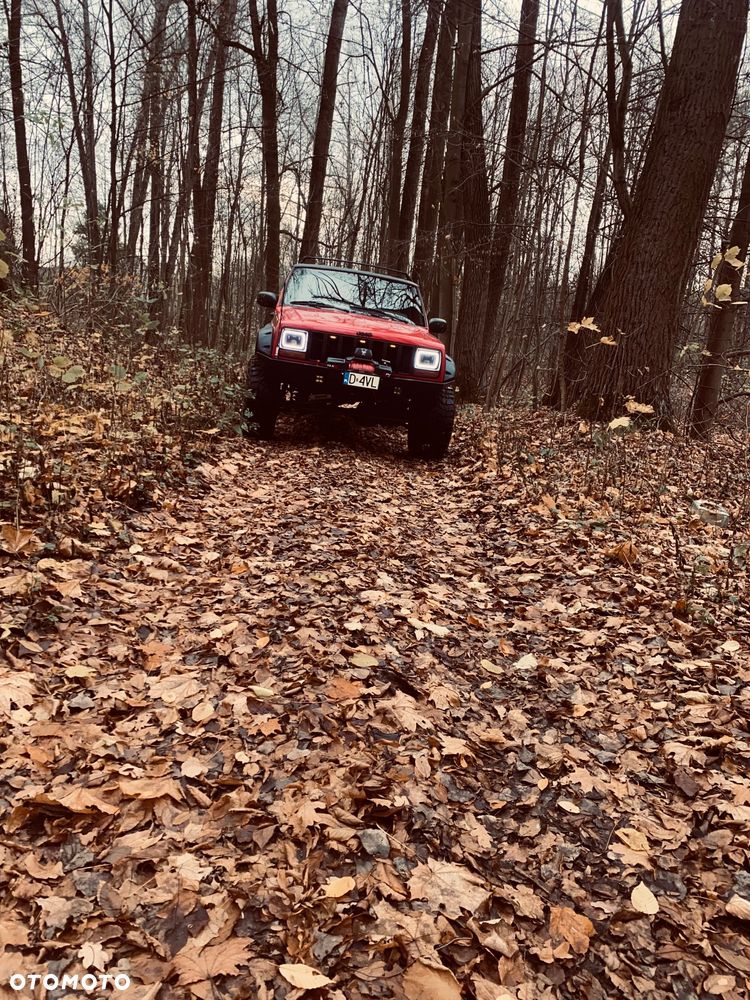 Jeep Cherokee 4.0 Limited - 11