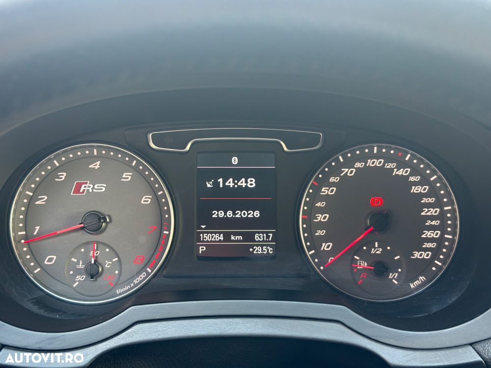 Audi RS Q3 - 8